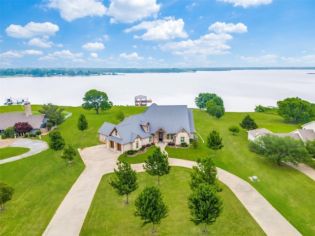 bird's eye view featuring a water view