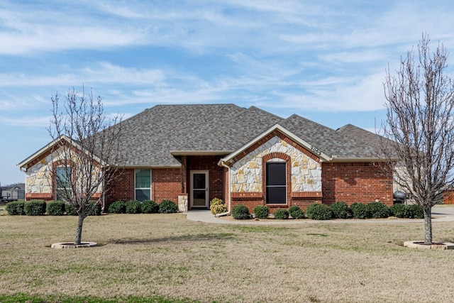 2052 Harvest Knoll Cir, Royse City, TX 75189 - ranch-style home with a front lawn