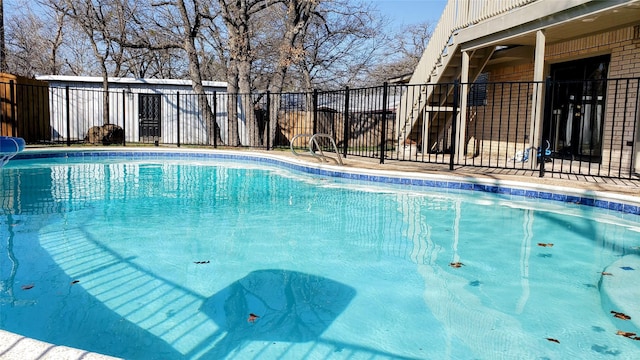 703 San Jacinto St, Mineral Wells, TX 76067 - view of swimming pool featuring fence