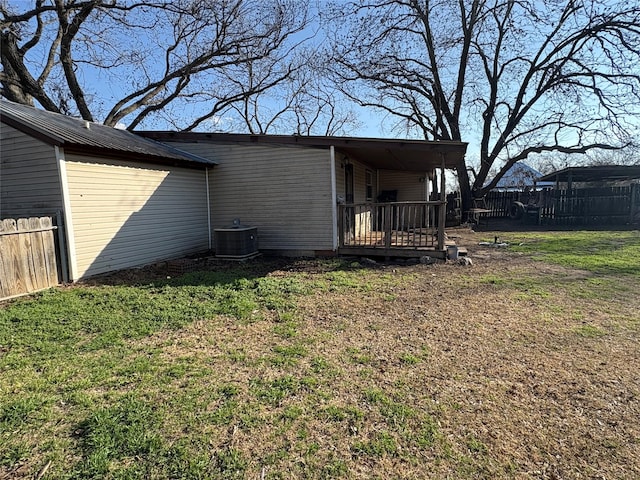 view of yard featuring central AC