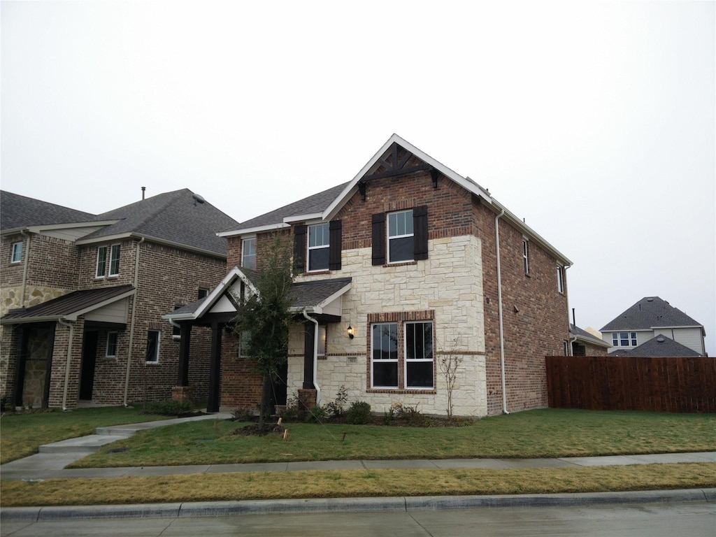 view of front of house with a front yard