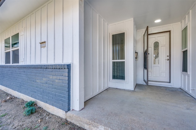 view of entrance to property