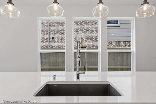 kitchen with decorative light fixtures