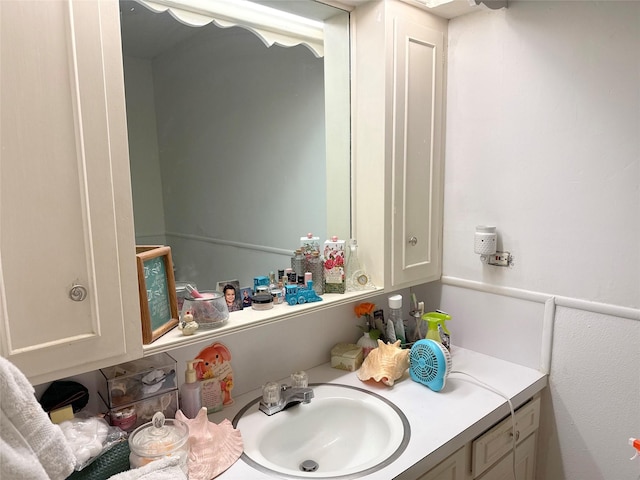 bathroom with vanity