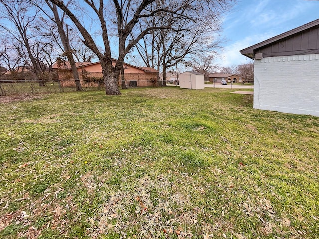 view of yard with a shed