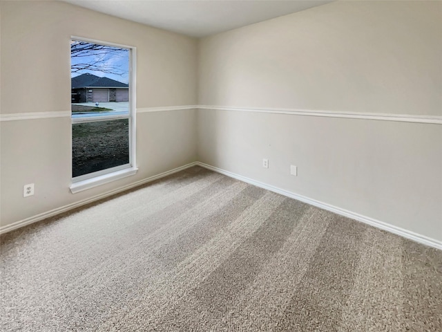 view of carpeted spare room