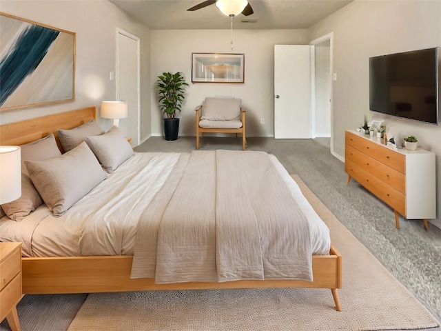 bedroom featuring carpet and ceiling fan