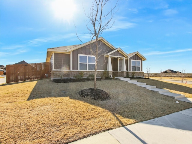 view of front facade with a front lawn