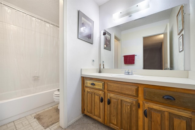 full bathroom with shower / bath combination with curtain, vanity, and toilet