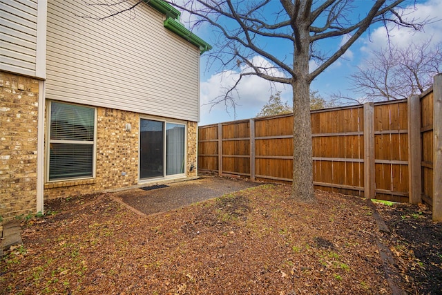 view of yard with a patio