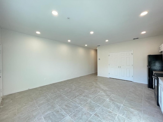 view of unfurnished living room