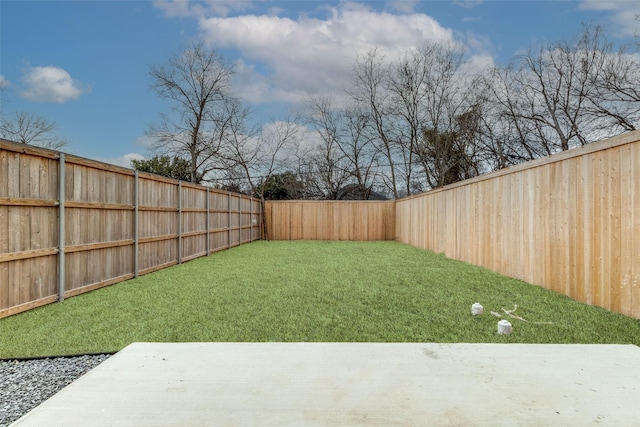 417 Wayne St, Dallas, TX 75223 - view of yard featuring a patio and a fenced backyard