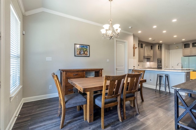 dining room featuring dark hardwood / wood-style flooring, crown molding, vaulted ceiling, and a healthy amount of sunlight