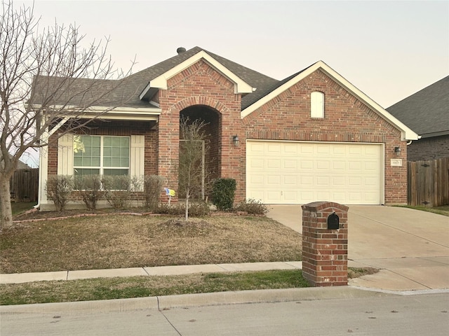 view of front facade featuring a garage