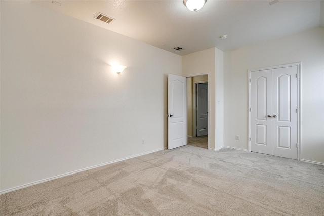 408 Elk Run Dr, Fort Worth, TX 76140 - unfurnished bedroom with light colored carpet and a closet