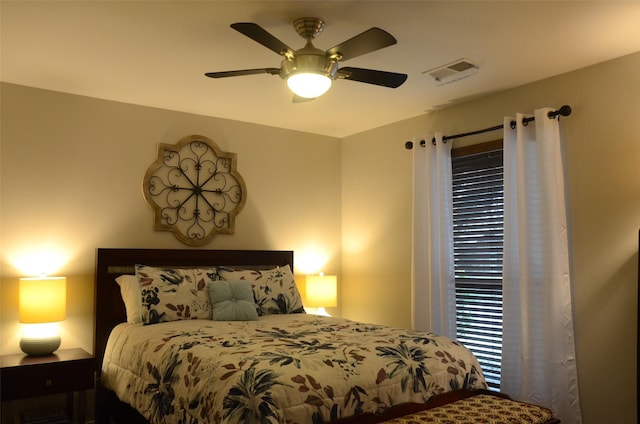 bedroom featuring ceiling fan