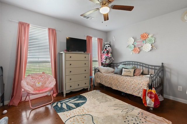 bedroom featuring ceiling fan