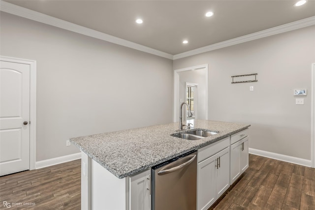 kitchen featuring sink, stainless steel dishwasher, dark hardwood / wood-style floors, an island with sink, and white cabinets