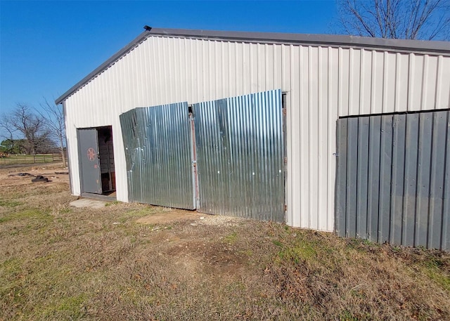 view of outdoor structure