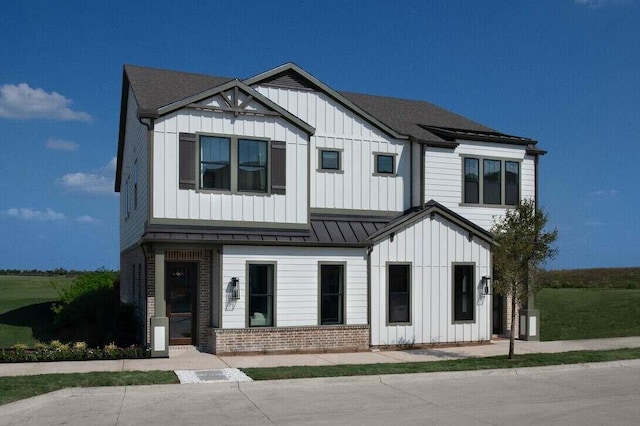 view of modern farmhouse