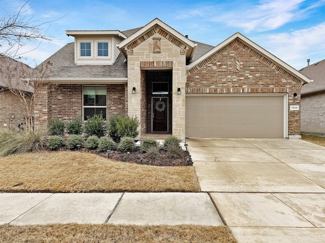 view of front facade with a garage