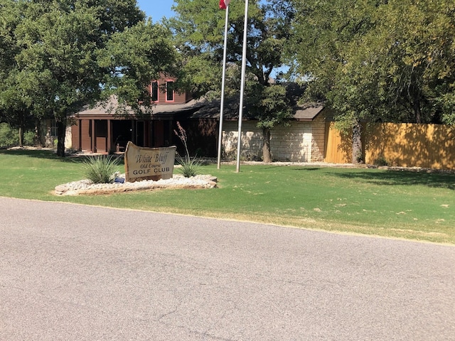 1434 Lakeside Trl, Whitney, TX 76692 - view of front of property featuring a front yard