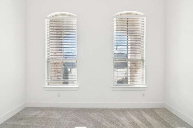 view of carpeted spare room