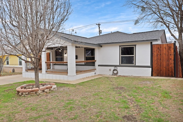 4101 Cole St, Fort Worth, TX 76115 - view of front of property with roof with shingles and a porch
