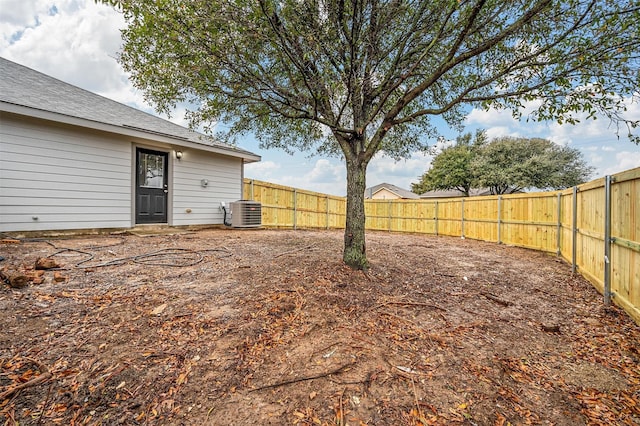 view of yard featuring central AC