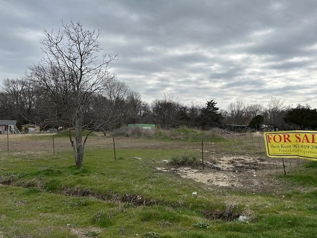 Listing photo 2 for 651 County Road 4446, Whitewright TX 75491