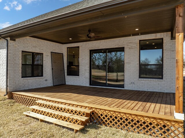 deck featuring ceiling fan