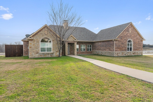 view of front of house with a front yard