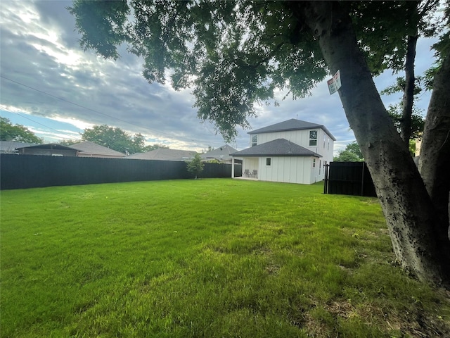 114 W Ohio Ave, Dallas, TX 75224 - view of yard