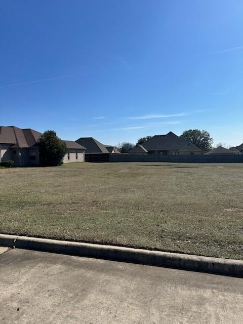 Listing photo 3 for LOT13 Abby St, Paris TX 75462