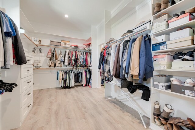 327 Lovers Ln, Terrell, TX 75160 - spacious closet featuring light wood finished floors