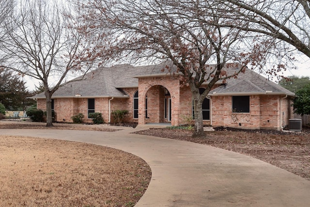 view of front of home featuring central AC unit