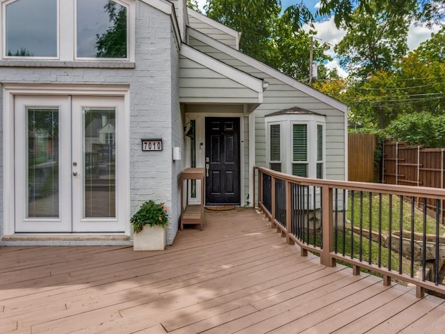 7010 San Mateo Blvd, Dallas, TX 75223 - wooden deck with french doors