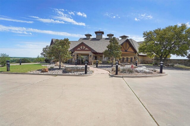 8741 Fullerton Cir, Cleburne, TX 76033