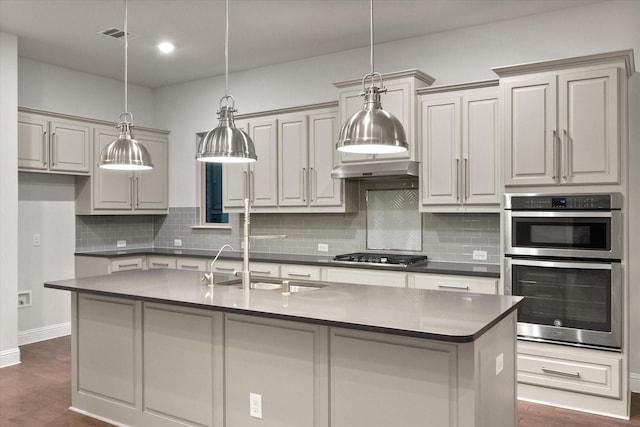5204 Basham Ln, Mckinney, TX 75070 - kitchen featuring stainless steel appliances, decorative backsplash, baseboards, dark wood-style flooring, and recessed lighting