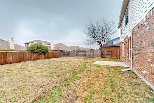 view of yard with a patio