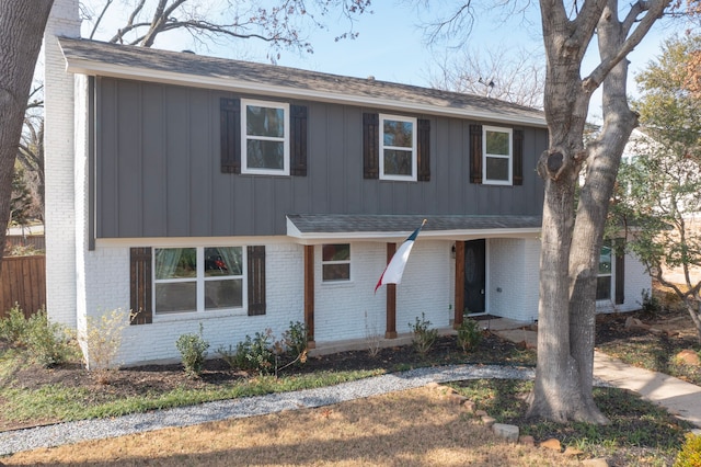 view of front of house