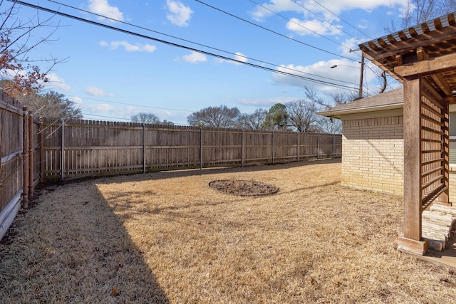 view of yard featuring a fenced backyard