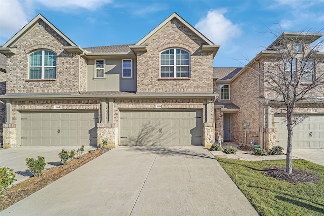 view of front of house featuring a garage