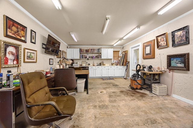206 Pueblo Dr E, Lake Kiowa, TX 76240 - interior space featuring crown molding, baseboards, and unfinished concrete floors
