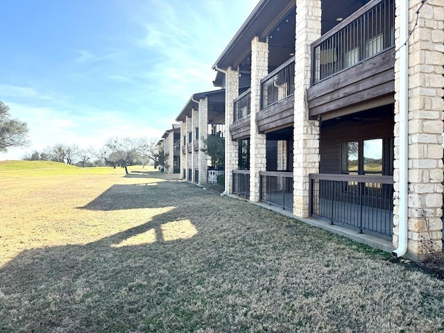 exterior space featuring a yard