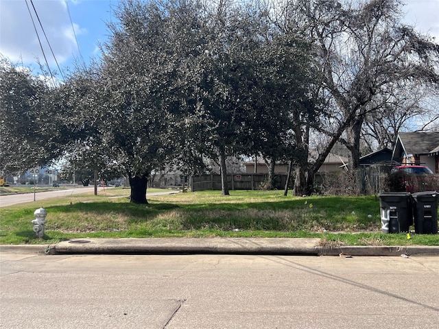 301 N Chandler Dr, Fort Worth TX, 76111 land for sale