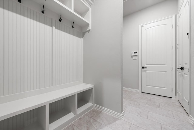 3915 Southern Oaks Dr, Royse City, TX 75189 - mudroom with baseboards