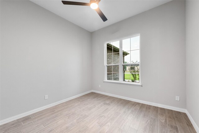 3915 Southern Oaks Dr, Royse City, TX 75189 - empty room featuring light wood finished floors, ceiling fan, and baseboards