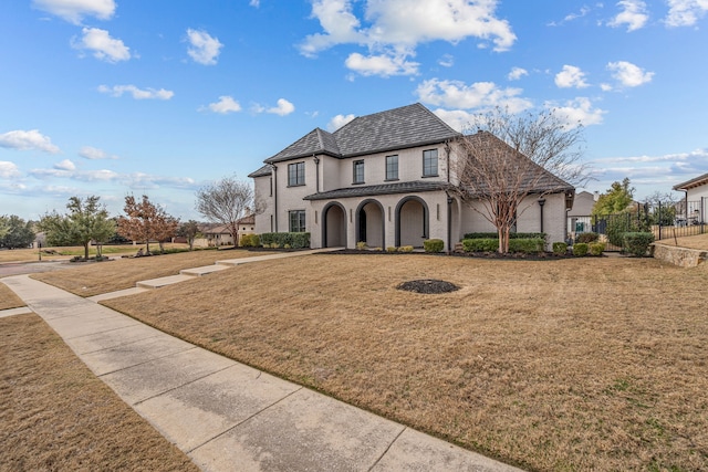 view of front of house with a front yard