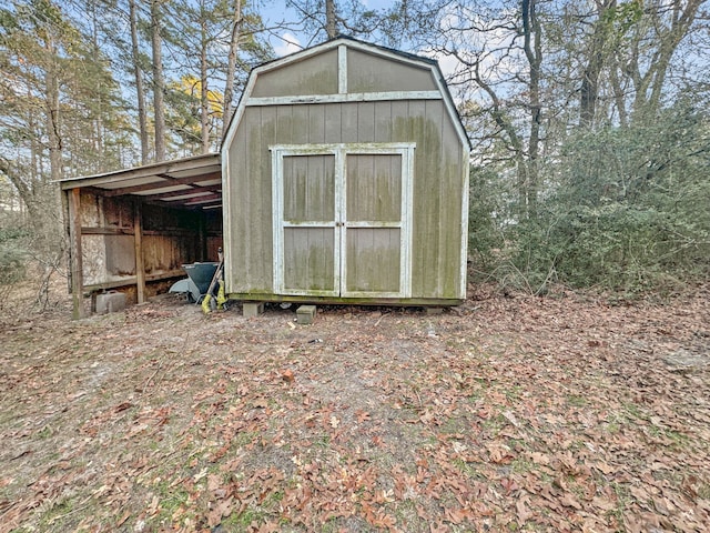 view of outdoor structure